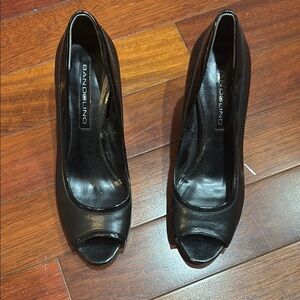 Bandolino Black Heels with Peep Toe and Stiletto Design